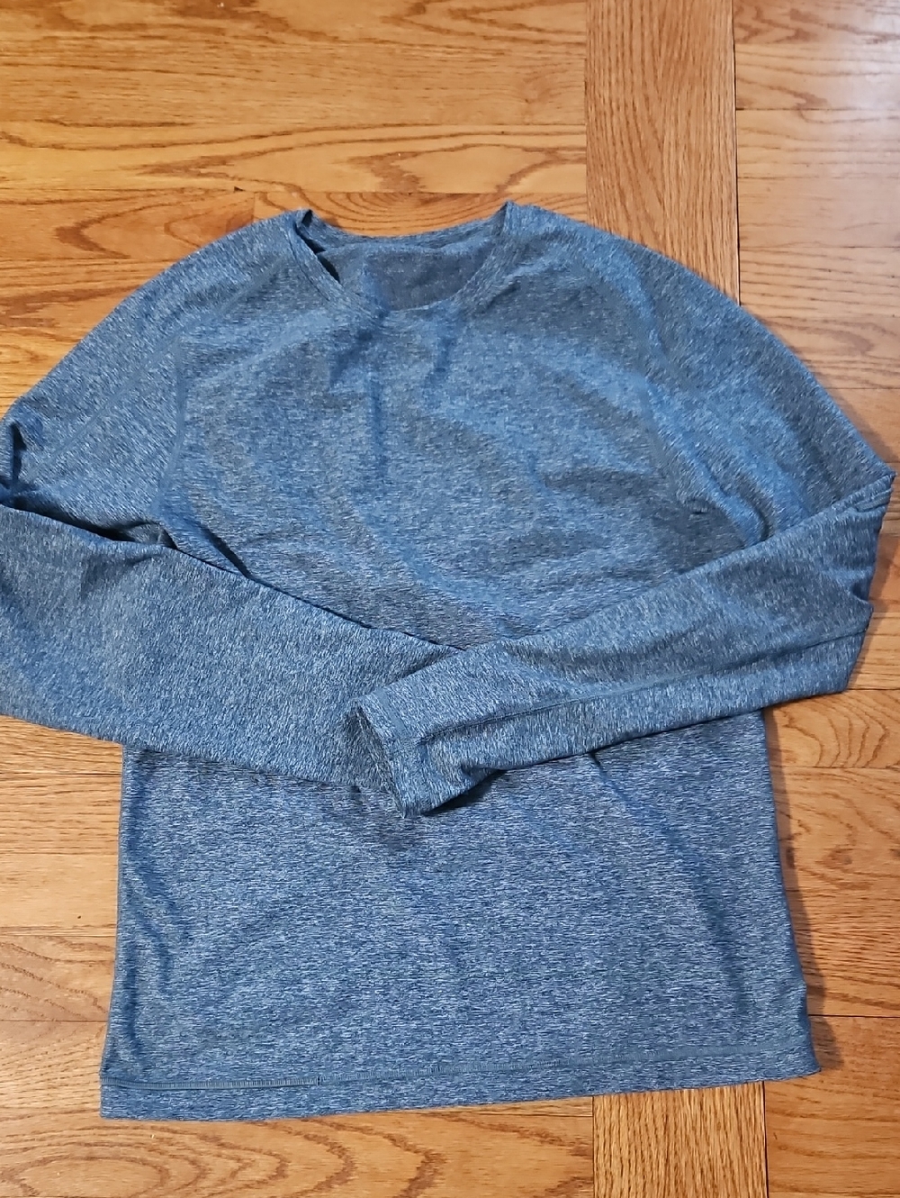Men's Lululemon Longsleeve Shirt
